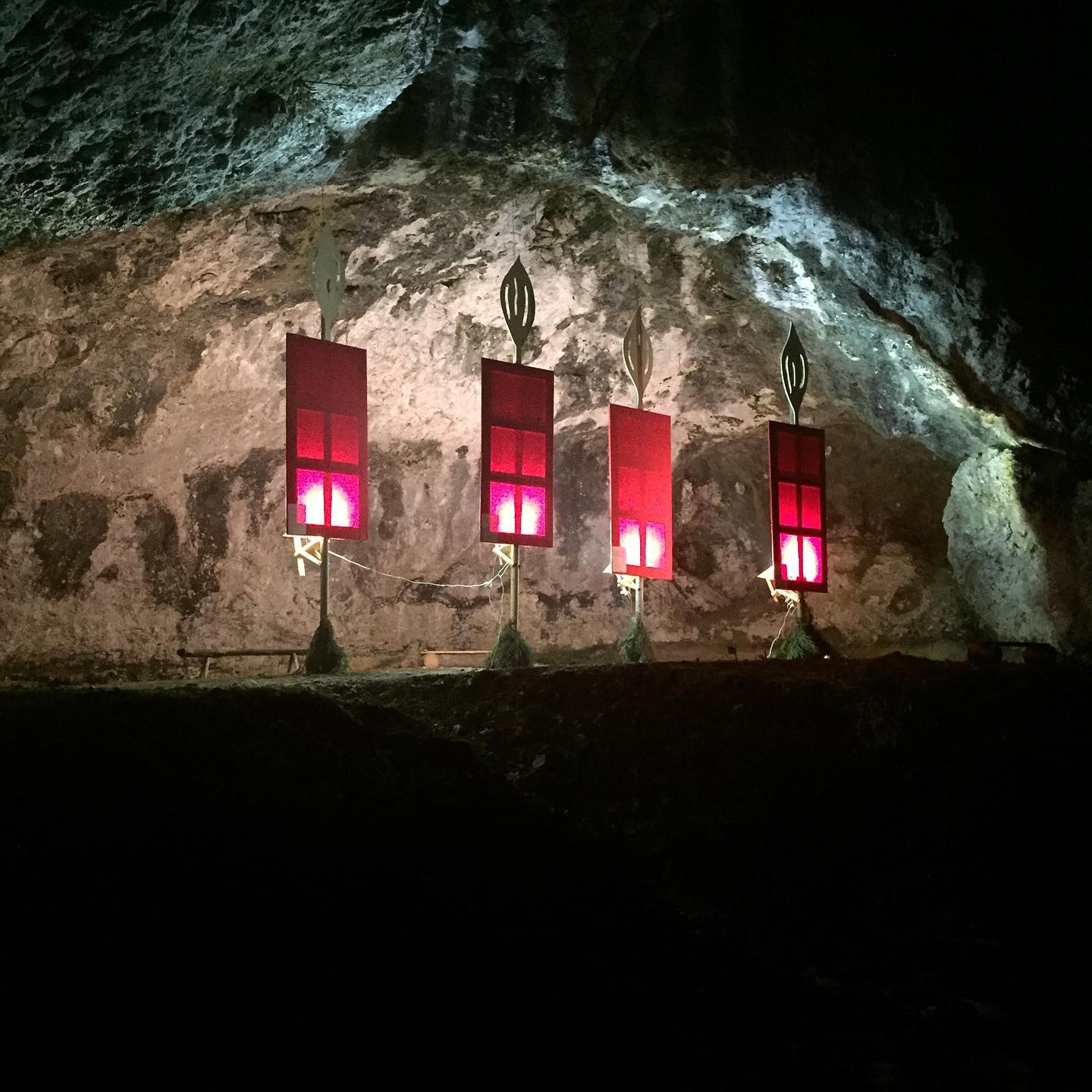 Božično drevo in jaslice